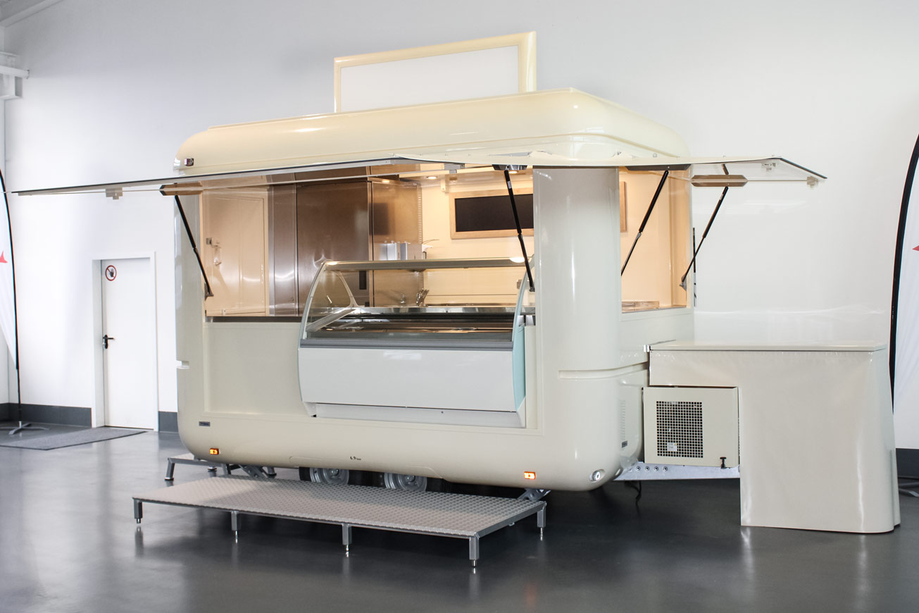 Eiswagen Mieten: Modell Roadrunner – Fahrzeug-ID N037 mieten bei ROKA Werk