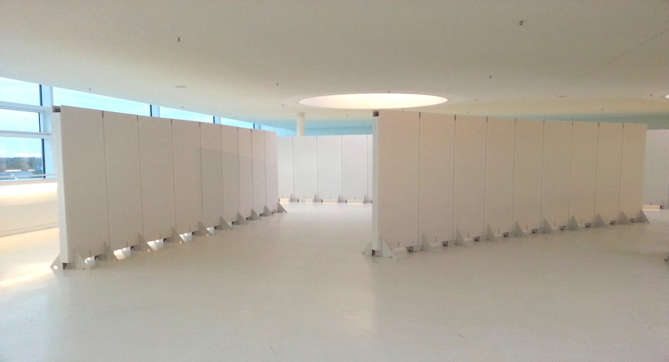 Stellwand mieten - Präsentationswand & Ausstellungswand, frei stehend, weiß