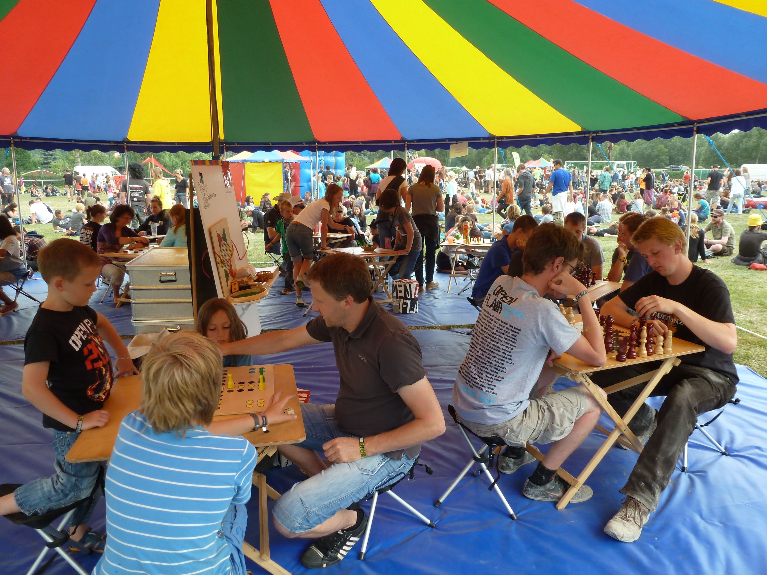 Paradies der Spiele mieten bei Play and Fun Team