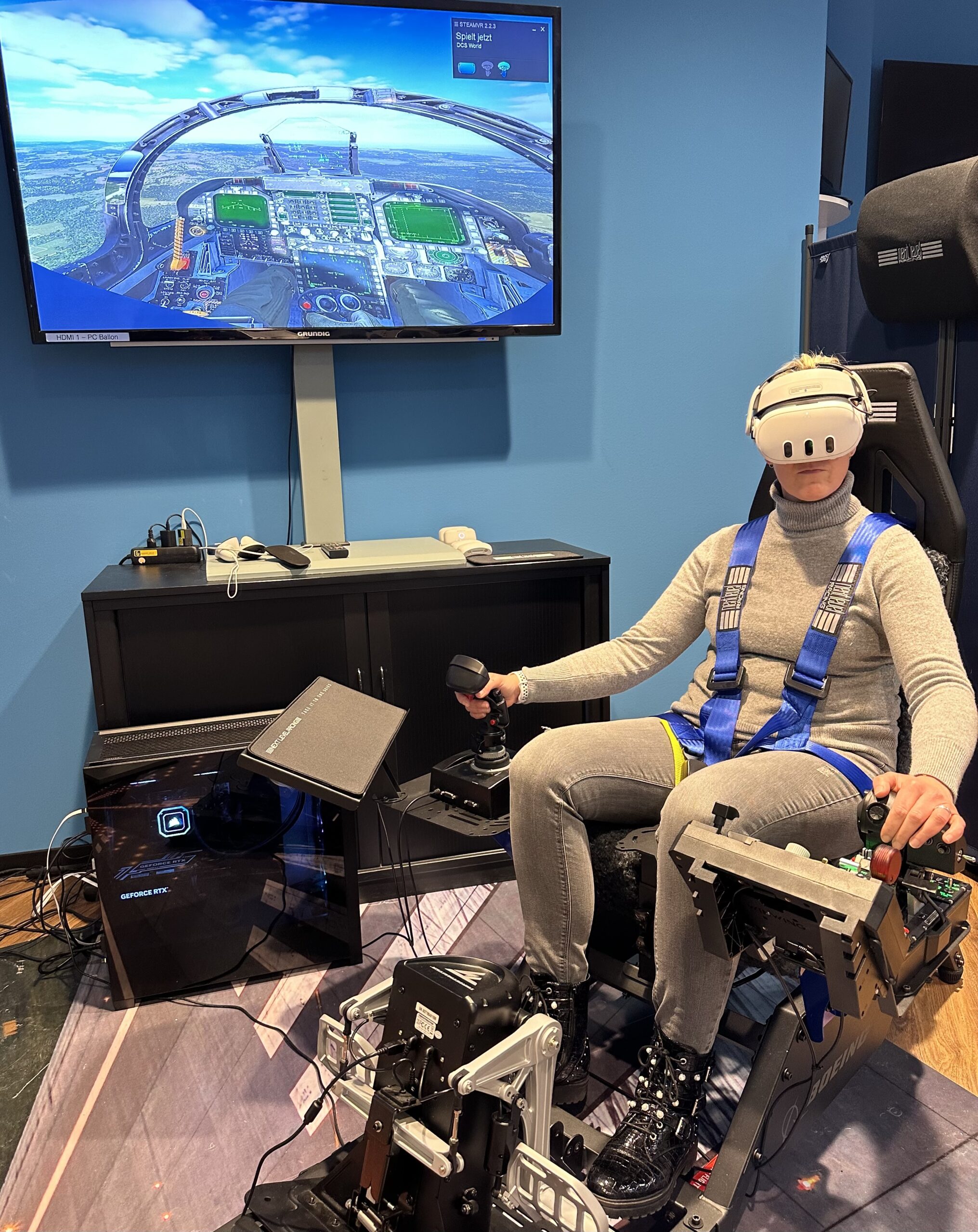 VR-Flight-Seat mieten bei Play and Fun Team