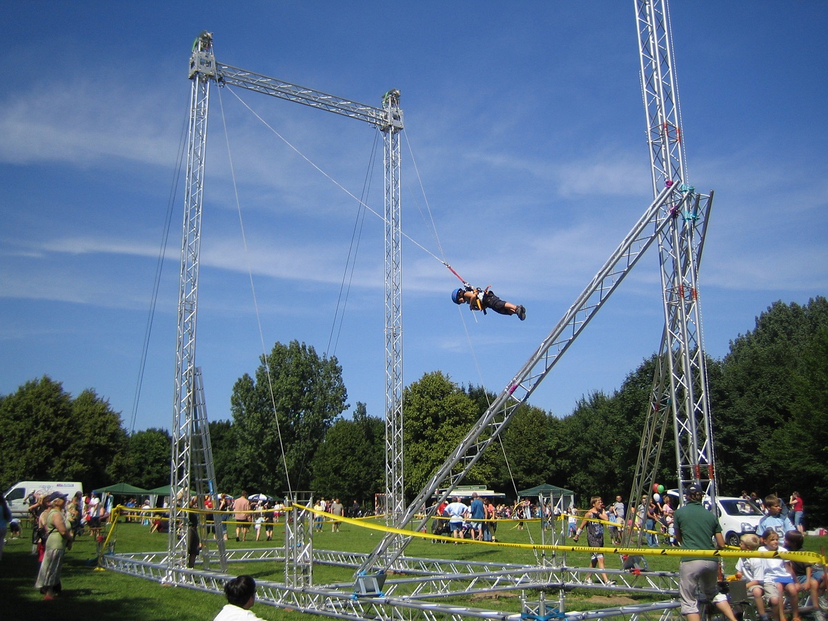 Giant-Swing mieten bei Play and Fun Team
