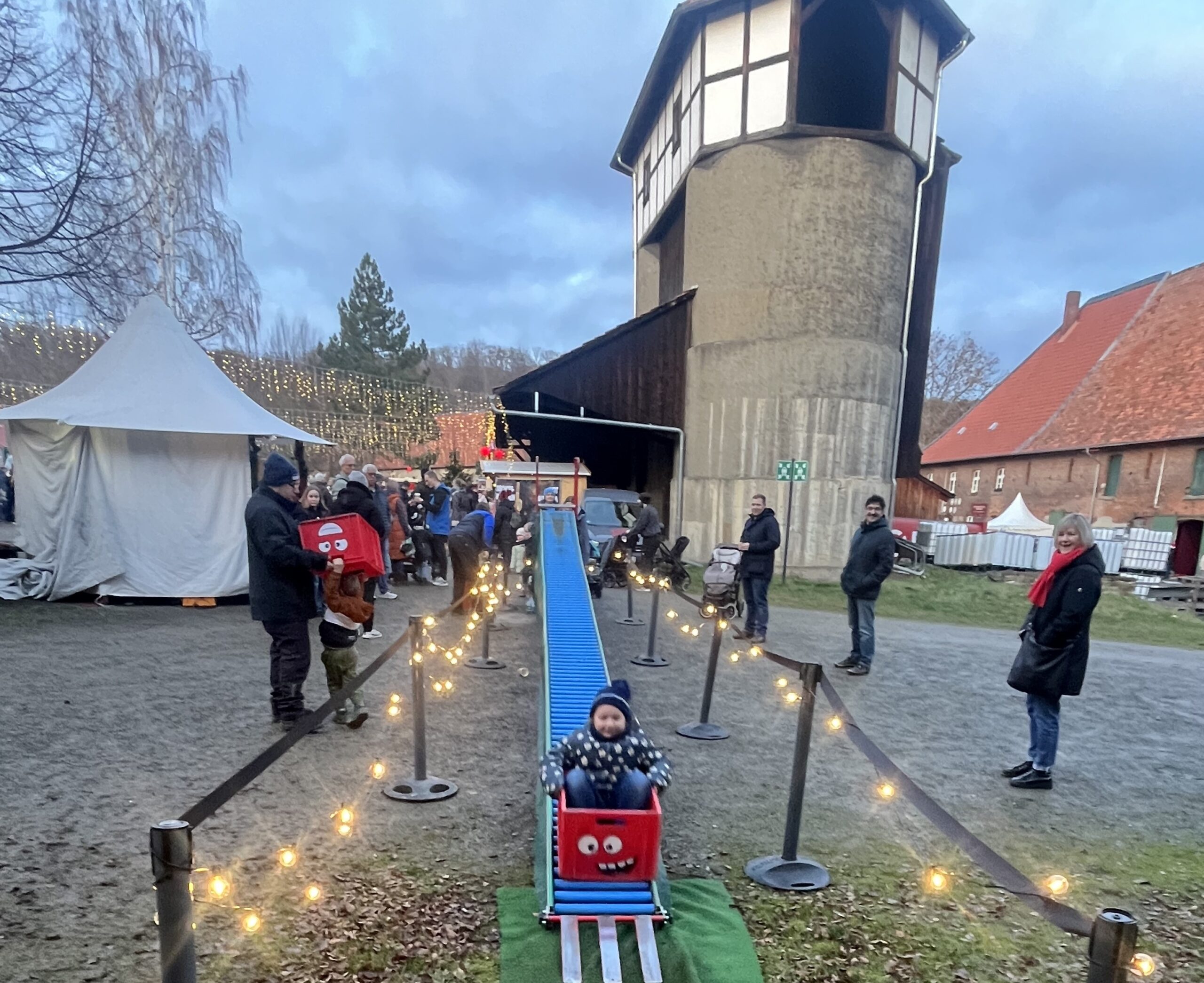 Winter-Rodelpiste mieten bei Play and Fun Team