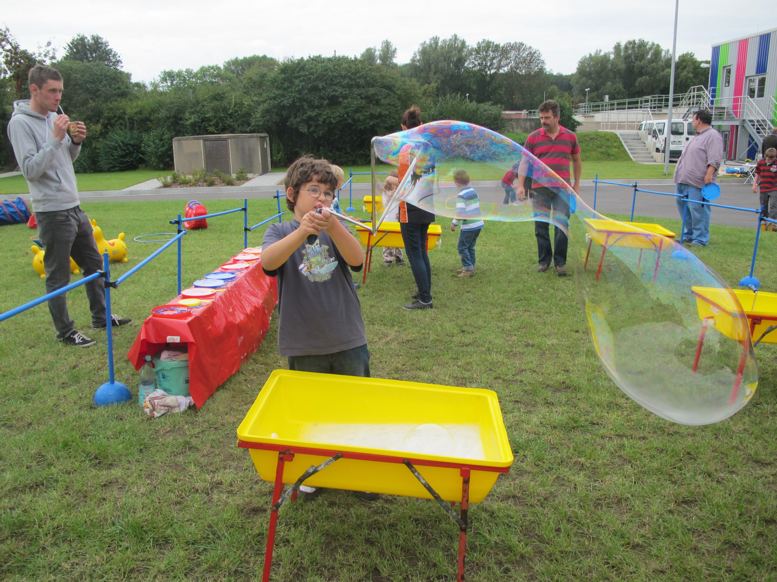 Bubble-Town mieten bei Play and Fun Team