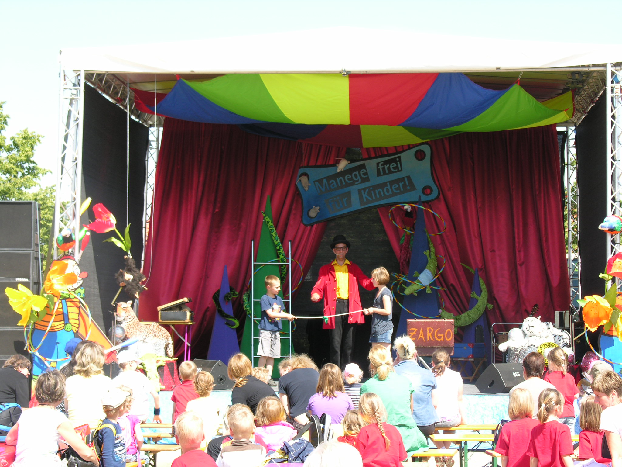 Kinder-Zirkus mieten bei Play and Fun Team
