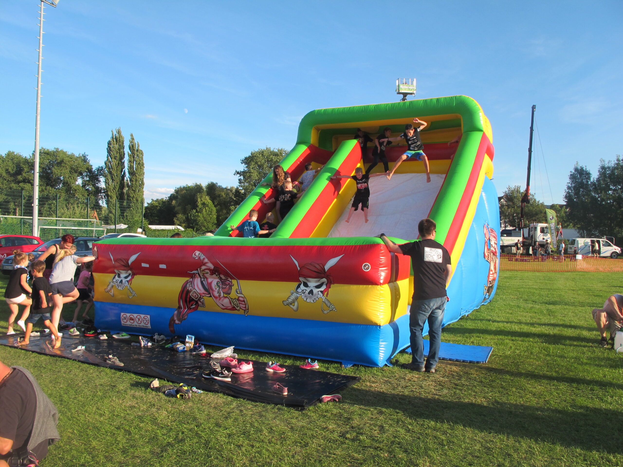 Riesenrutsche mieten bei Play and Fun Team