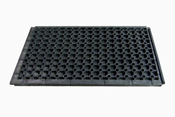 Bodenplatten mieten – Remopla Schwerlastplatte / Fahrplatte, bis 3,3 t/dm² – 3