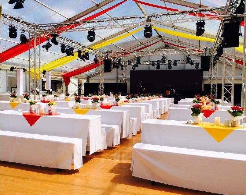 Sommerliches Festzelt mieten bei Brase Zelte