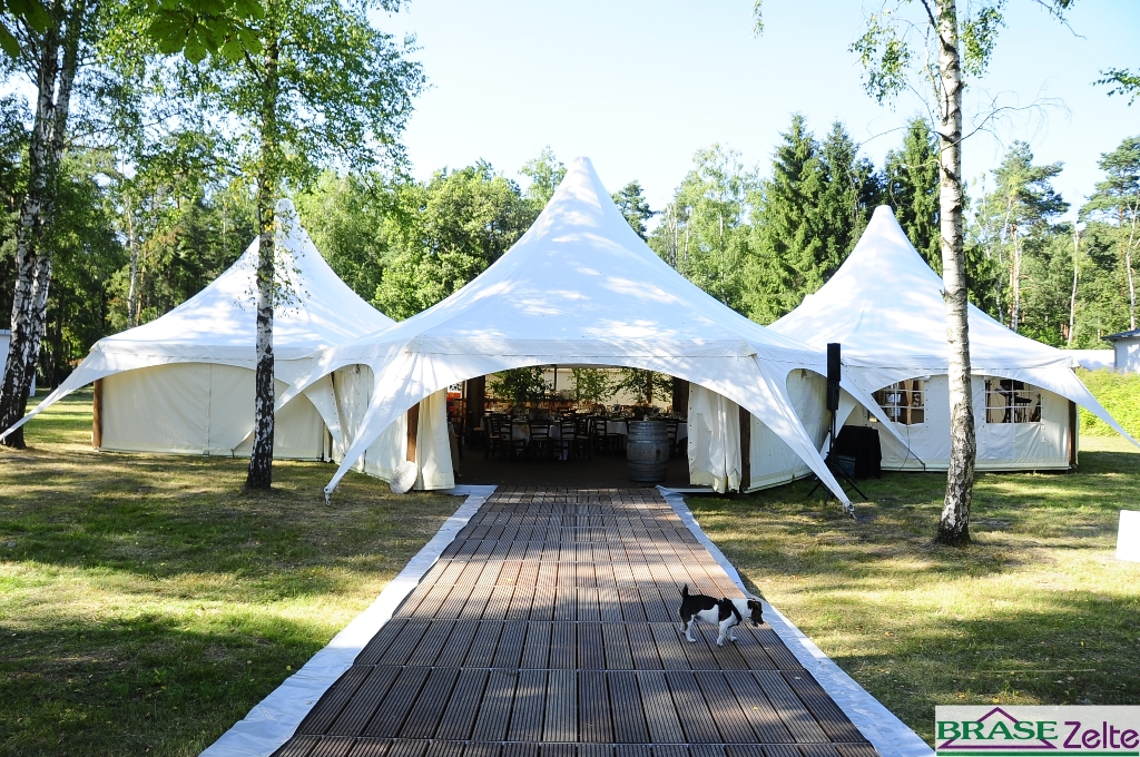 Nostalgische Pagode mieten bei Brase Zelte