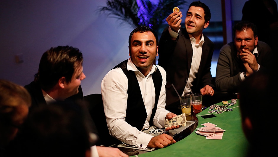 Mobiles Casino: Texas Hold'em Poker (Spieltisch inkl. Croupier) mieten bei Grand Jeu Casino