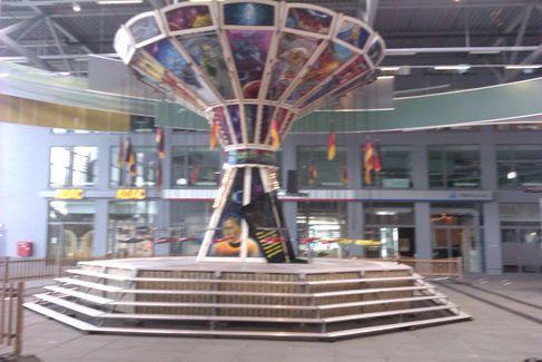 Kettenkarussell Star Trek mieten – 32 Sitzplätze, auch für Hallen – 4