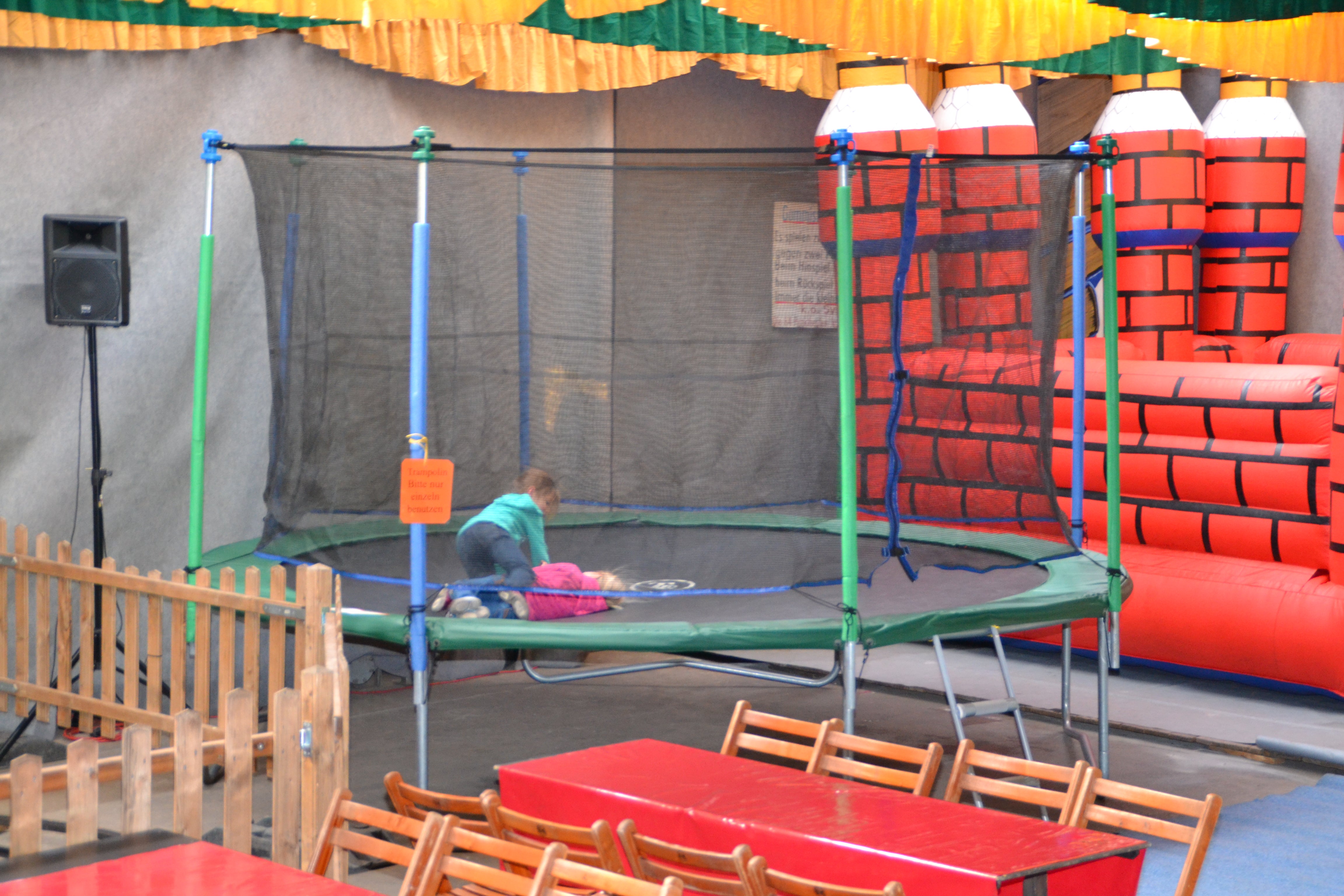 Trampolin FUNRING mit Sicherheitsnetz mieten – 4,20 m Durchmesser – 2