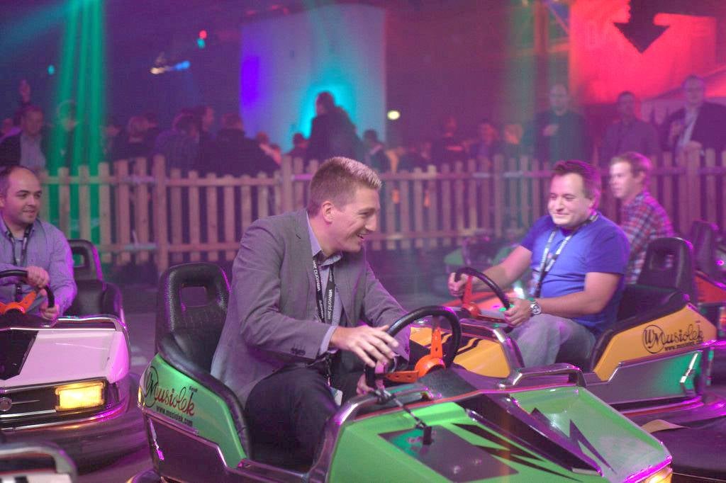 Batterie-Autoscooter mieten – Autoscooter für drinnen & draußen – 3