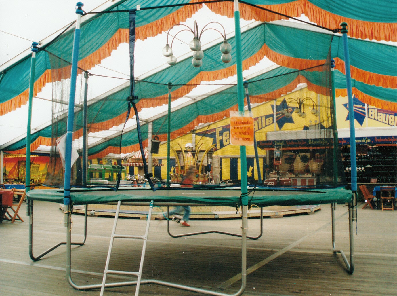 Trampolin FUNRING mit Sicherheitsnetz mieten – 4,20 m Durchmesser