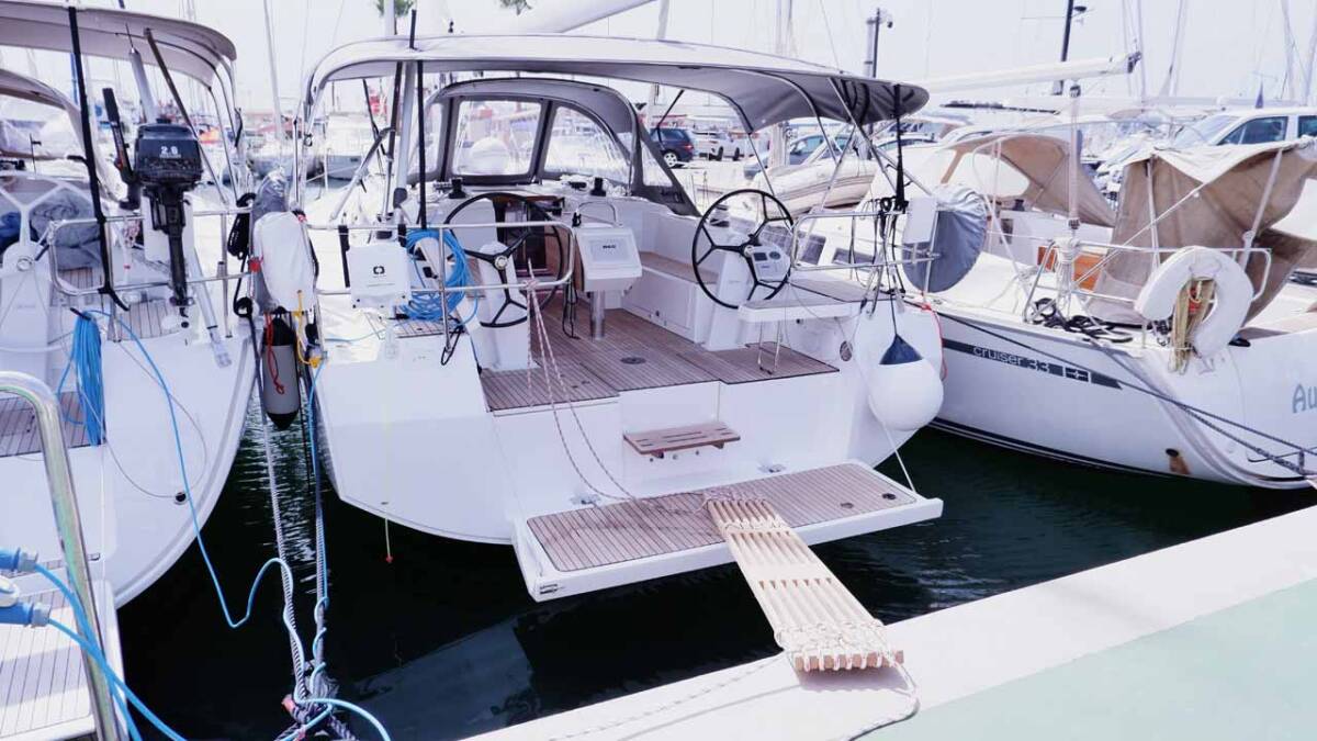 Bavaria C38 Alesia mieten bei SUN CHARTER