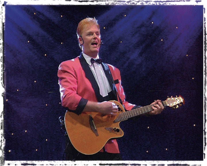 Alleinunterhalter buchen: Live-Musik, Musikshows (Elvis, Schlager, Sinatra) & Comedy für Event, Gala, Hochzeit