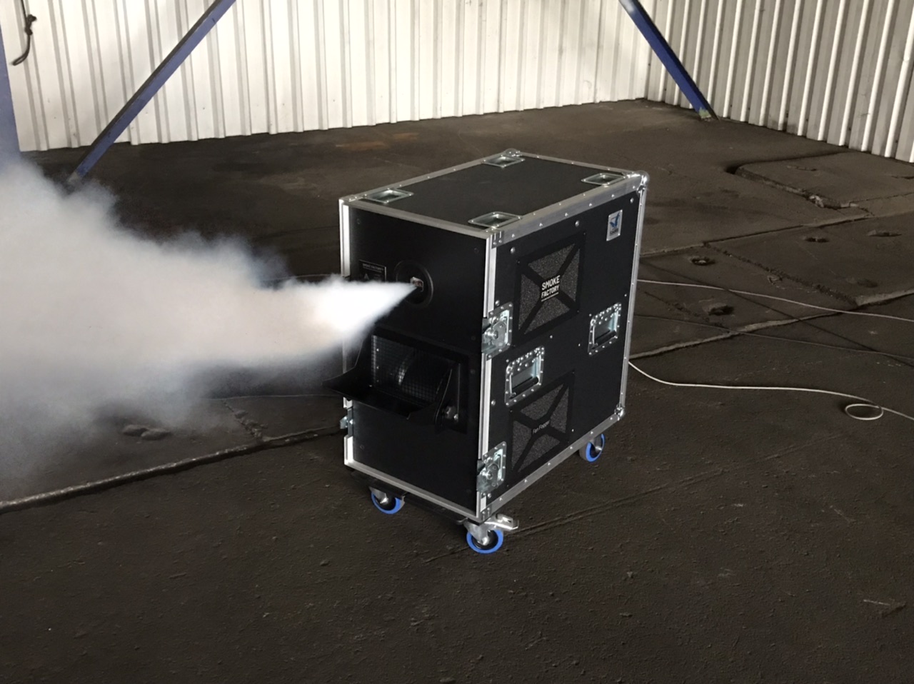 Smoke Factory Fan Fogger EC 2.6 Nebelmaschine mieten bei LTT Eventtechnik