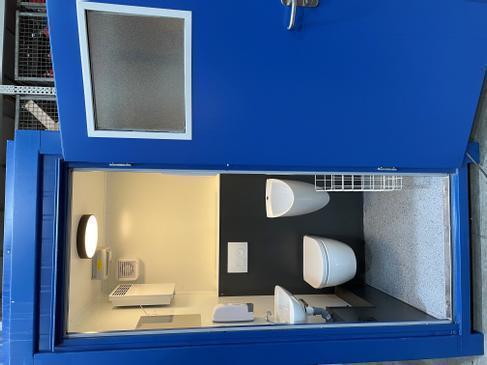 Toilettenbox VIP mieten – kompakte mobile Toilette mit Keramik-WC für Events – 3