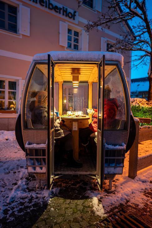 6er Skigondel mieten – Seilbahngondel für Event, Dinner & Lounge – 2