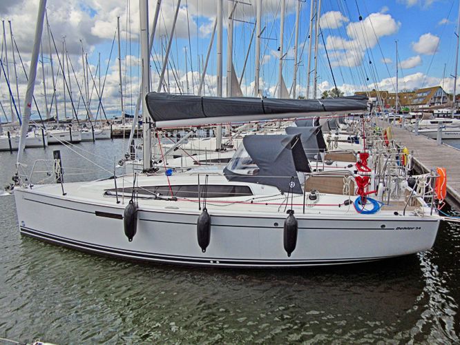 Dehler 34 ab Stockholm mieten bei MOLA Yachting