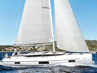 Bavaria C45 - 5 Kab. ab Stockholm mieten bei MOLA Yachting