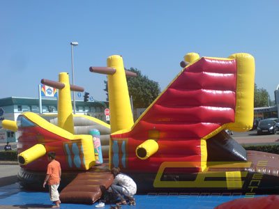Hüpfburg Piratenschiff mieten bei Oppermann Events