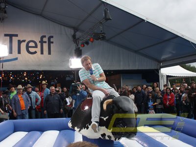 Bullriding blau/weiß mieten bei Oppermann Events