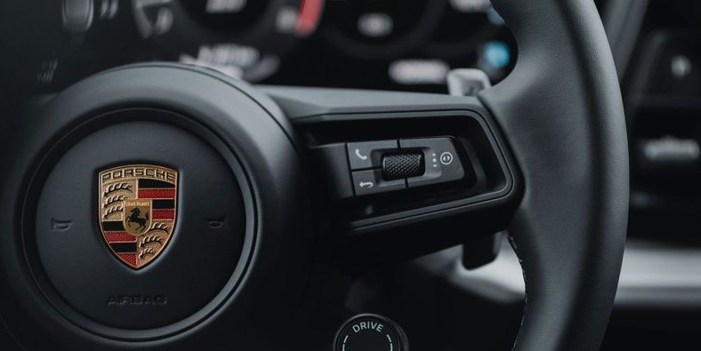 Porsche Cayenne S 474 PS mieten bei Augé – für Gelände & Anhänger – 4