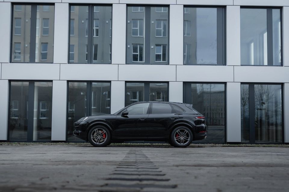 Porsche Cayenne S 474 PS mieten bei Augé – für Gelände & Anhänger – 3
