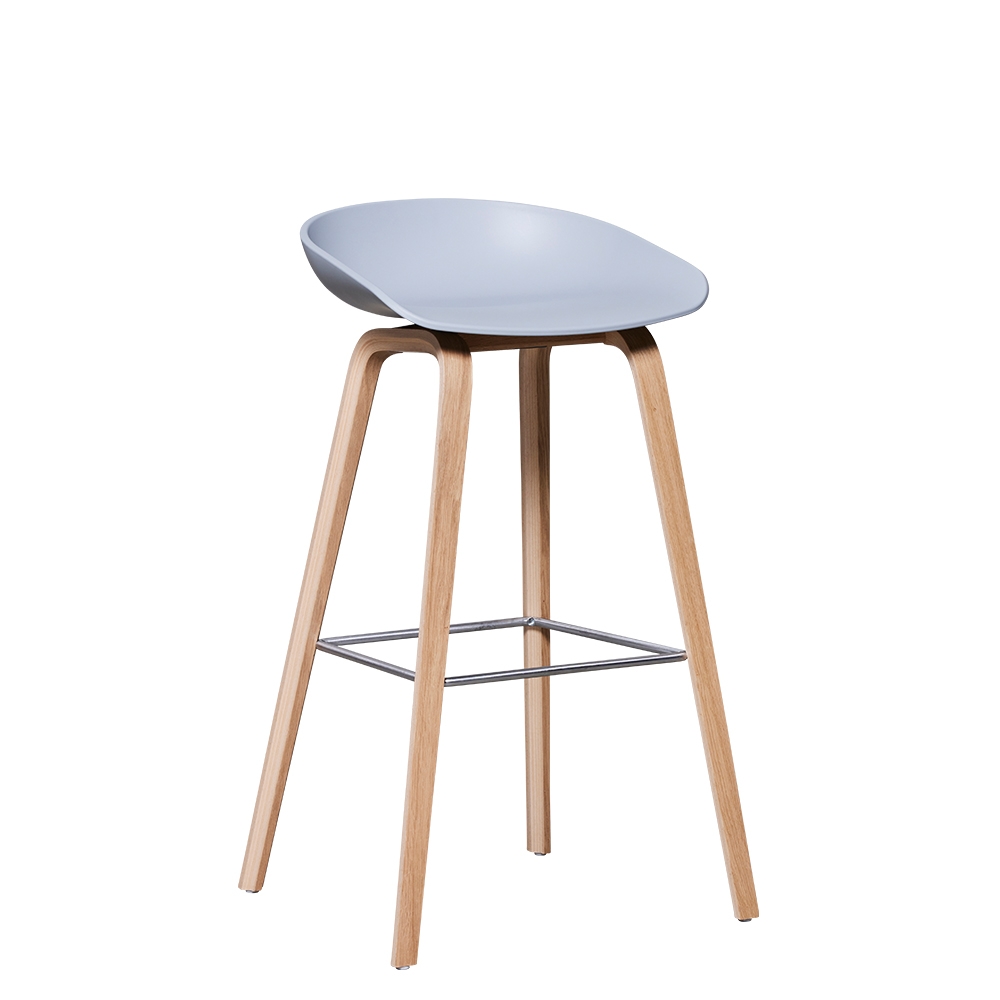 About a stool 32 Eiche - Grau mieten bei JMT Deutschland
