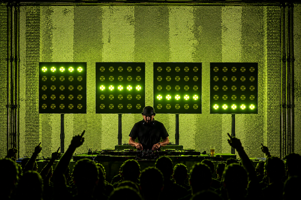 Lichtanlage „Matrix Stage Set“ mieten bei LSD Ton- & Lichtverleih