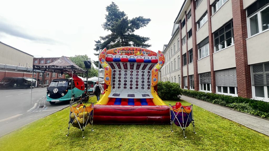 XXL Vier Gewinnt Basketball mieten bei Crypton Event