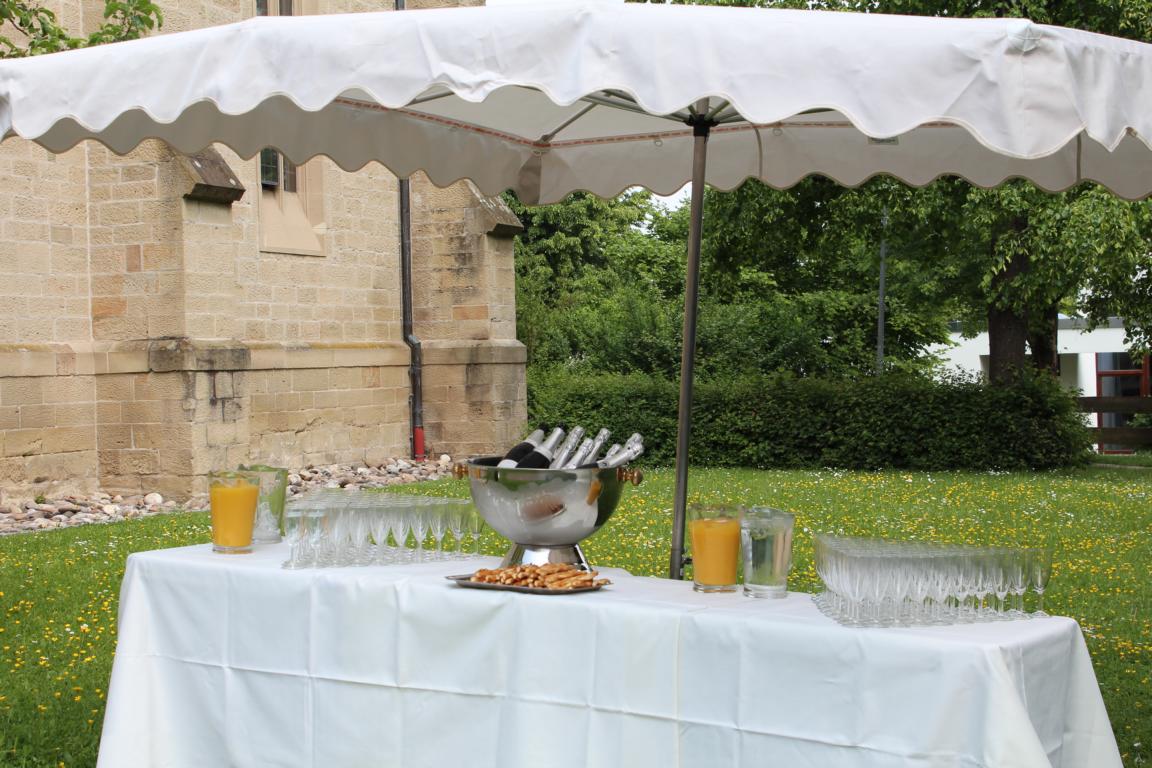Lambert Marktschirm mieten bei Lassner Catering & Eventausstatter
