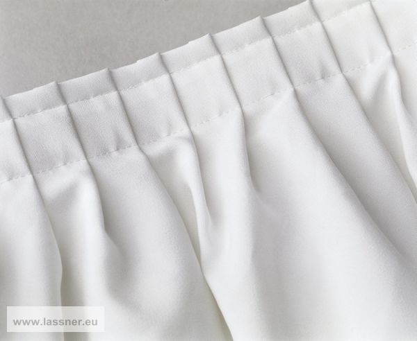 Buffetvorhang, Skirting weiss mieten bei Lassner Catering & Eventausstatter