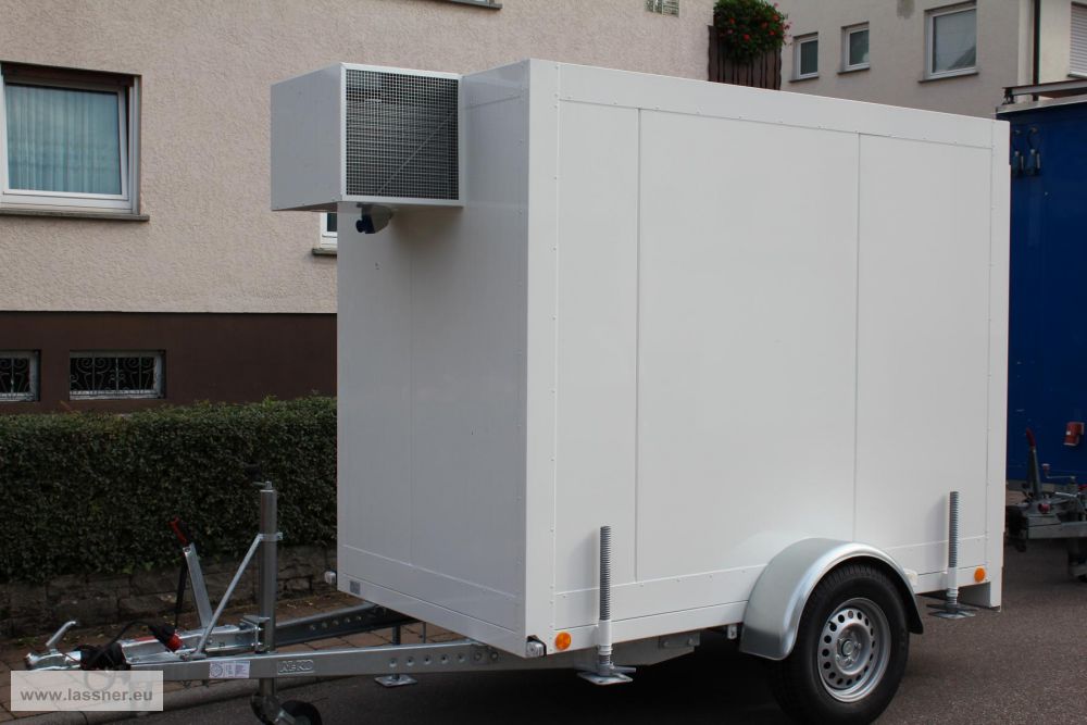 Kühlwagen mieten bei Lassner Catering & Eventausstatter