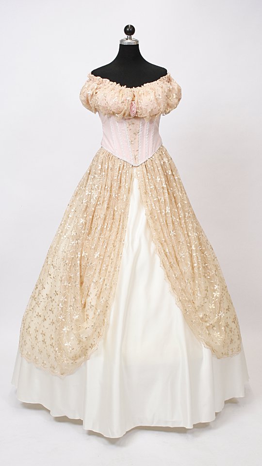 Sissikleid – Ballkleid – Rokoko Outfit in Apricot (Kleid, Reifrock, Kette) mieten