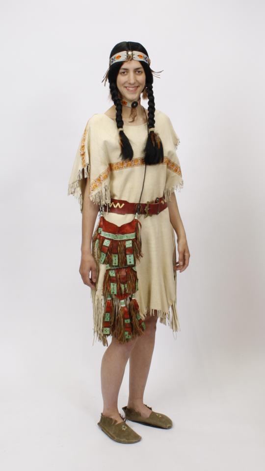 Indianerin – Pocahontas – Squaw Outfit – Creme (Kleid, Stirnband und Gürtel) mieten