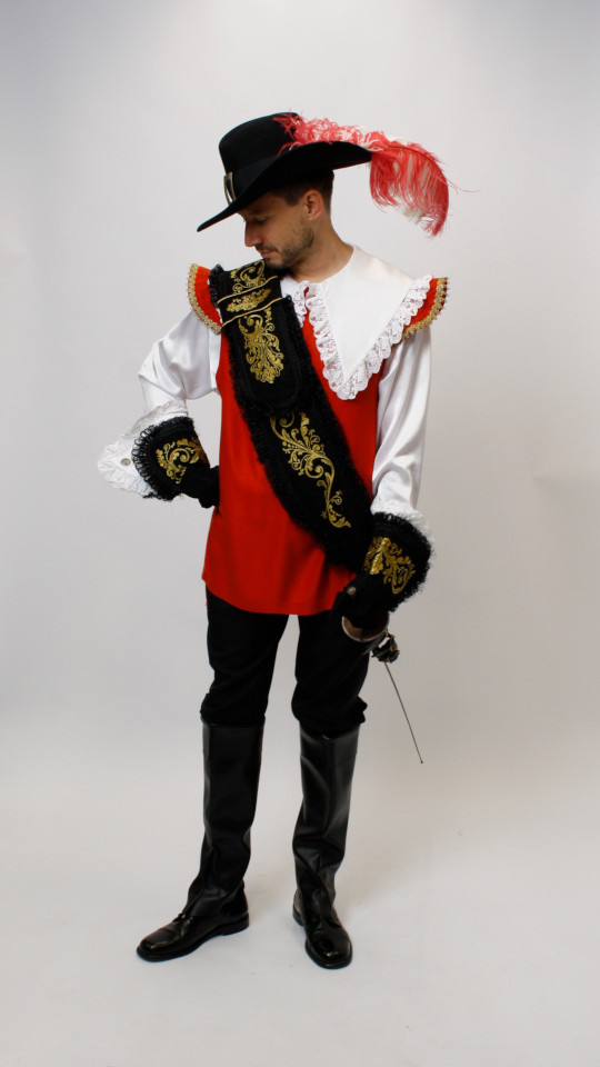 Musketier Outfit – Rot (Hemd und Hut) mieten