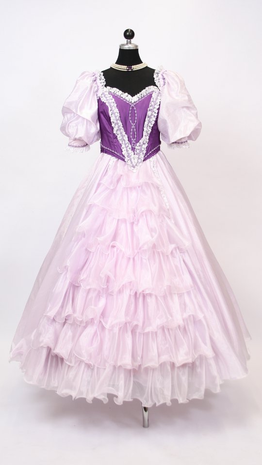 Rokokokleid – Hofdame Outfit – Flieder (Kleid, Reifrock und Kette) mieten