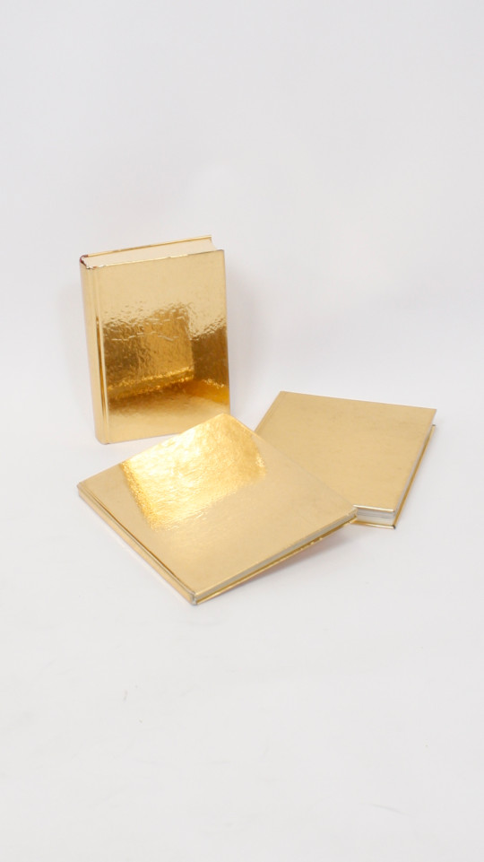 Buch – Accessoires (Buch) mieten