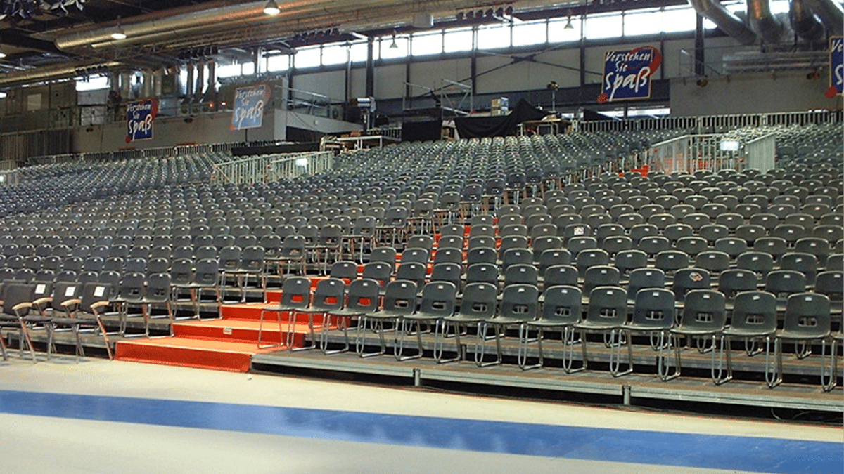 Tribüne Layher – pro Sitzplatz mieten bei Tecstage