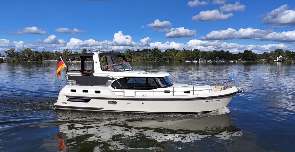 Jetten 38 AC "La Bahia" mieten bei Yachtcharter Werder