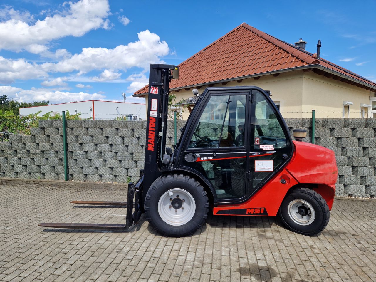 Manitou MSI30T mieten bei Stapler-Service Schütze