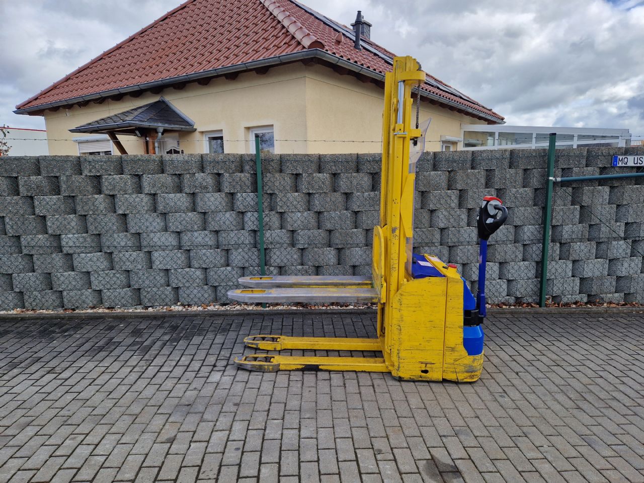Stöcklin EDI16 mieten bei Stapler-Service Schütze