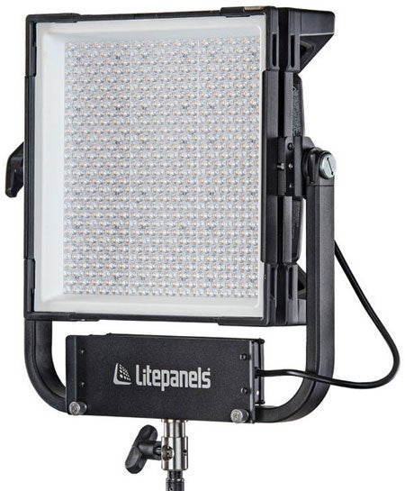 Litepanels Gemini 1x1 Hard mieten – RGBWW-LED-Leuchte, 200W, CRI 98