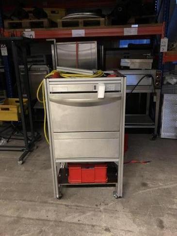 Gewerbe-Spülmaschine mieten – Winterhalter GS 302, rollbar inkl. Spülkörbe – 2