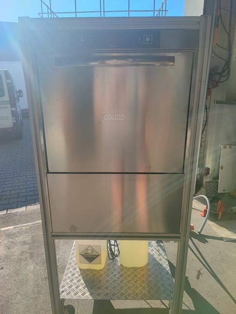 Gläserspülmaschine mieten – Colged im rollbaren Gestell für Gläserkörbe 60 cm – 2