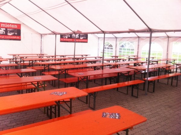 Partyzelt 4 x 8 m mieten – inkl. Seitenteile mit Fenster, 32 qm für bis zu 60 Personen – 2