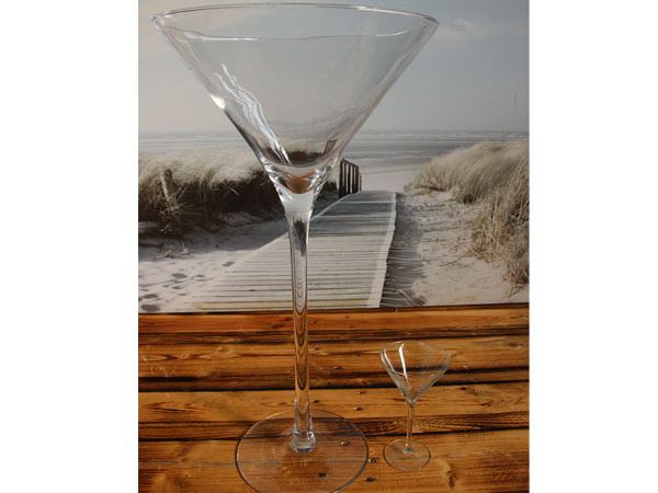 Martini Vase 70 cm mieten – elegante Dekovase inkl. Reinigung