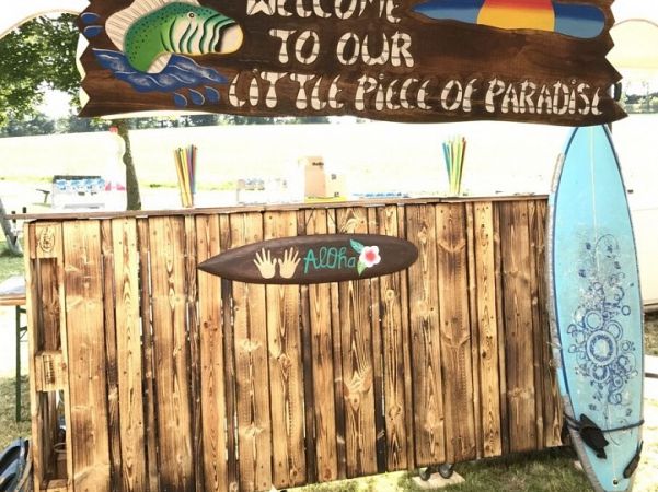 Dekoset Beach Party mieten – Strandschilder & maritime Deko