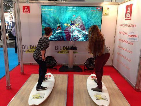 Surfsimulator mieten – Surf-Simulator mit Original-Surfboard-Steuerung – 3